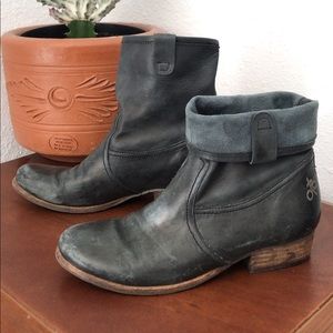 OTBT gunmetal blue boots